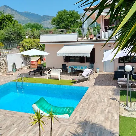 Acquapetra, Per L'estate Сasa de vacaciones Formia